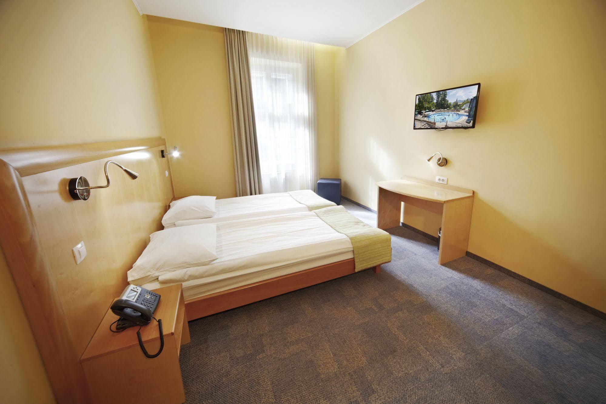 Depadansa Hotel Park - Terme Dobrna Exterior foto